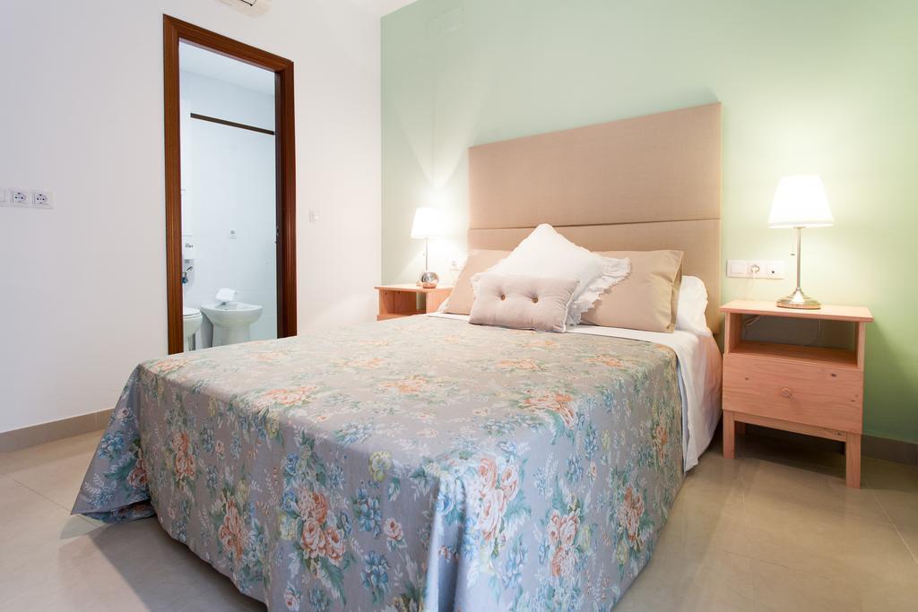 Apartamentos San Lorenzo Sevilla Bagian luar foto