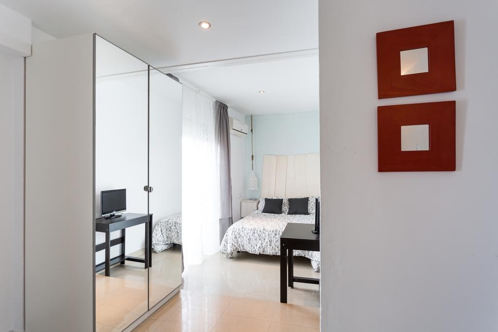 Apartamentos San Lorenzo Sevilla Bagian luar foto