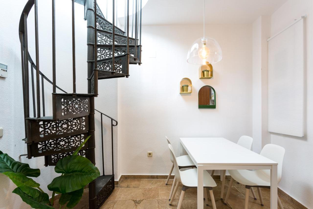 Apartamentos San Lorenzo Sevilla Bagian luar foto